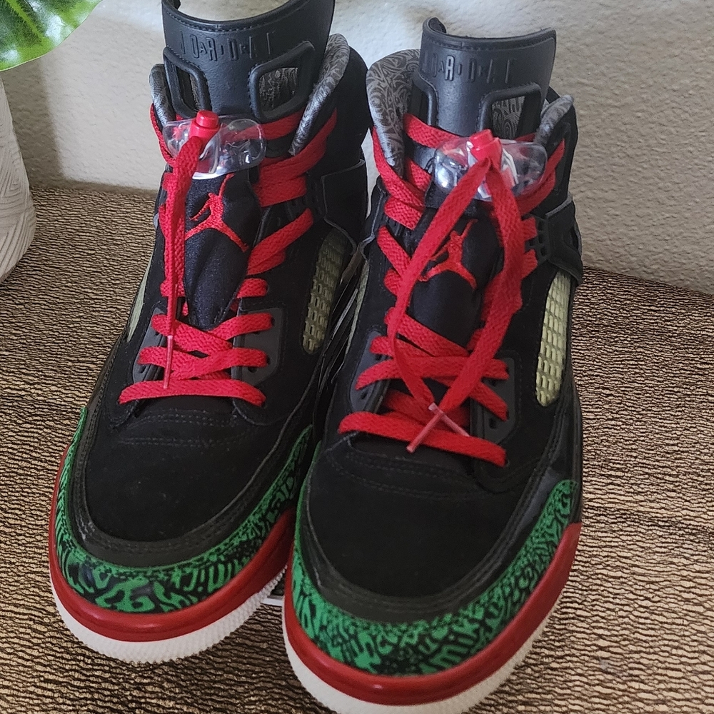 🌟🌟PRICE DROP 🌟🌟Jordan Spizike Black Varsity Red Men's Sneakers